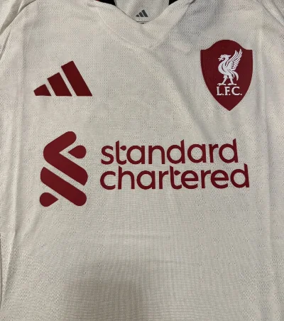 Liverpool 2025/2026 Suplente Player thumbnail 3