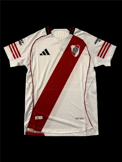 River 2025/2026 Titular Player thumbnail 1