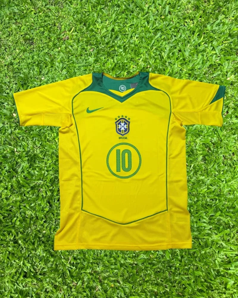 Brasil 2005 (Ronaldinho) - Retro