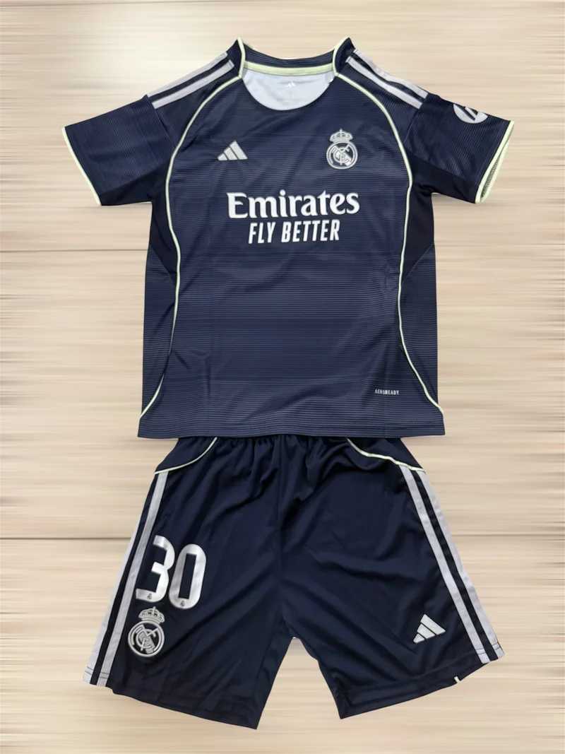 Real Madrid suplente 2025/26 (Mastantuono) - Kit niños