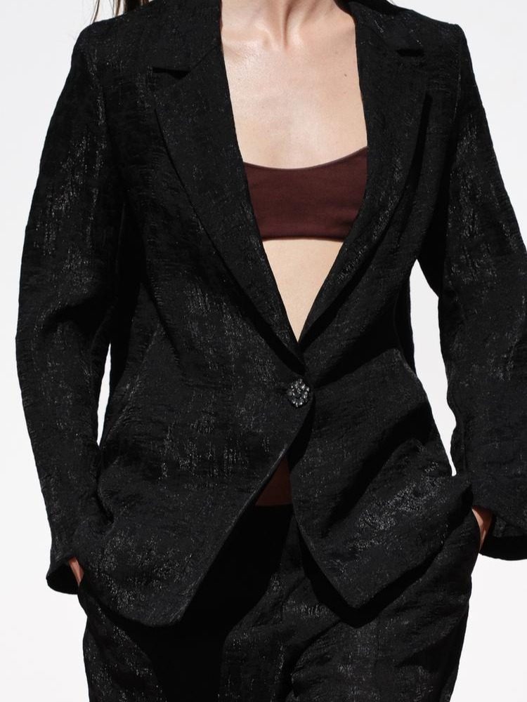 BLAZER y PANTALON DE ORGANZA EFECTO ARRUGADO NEGRO