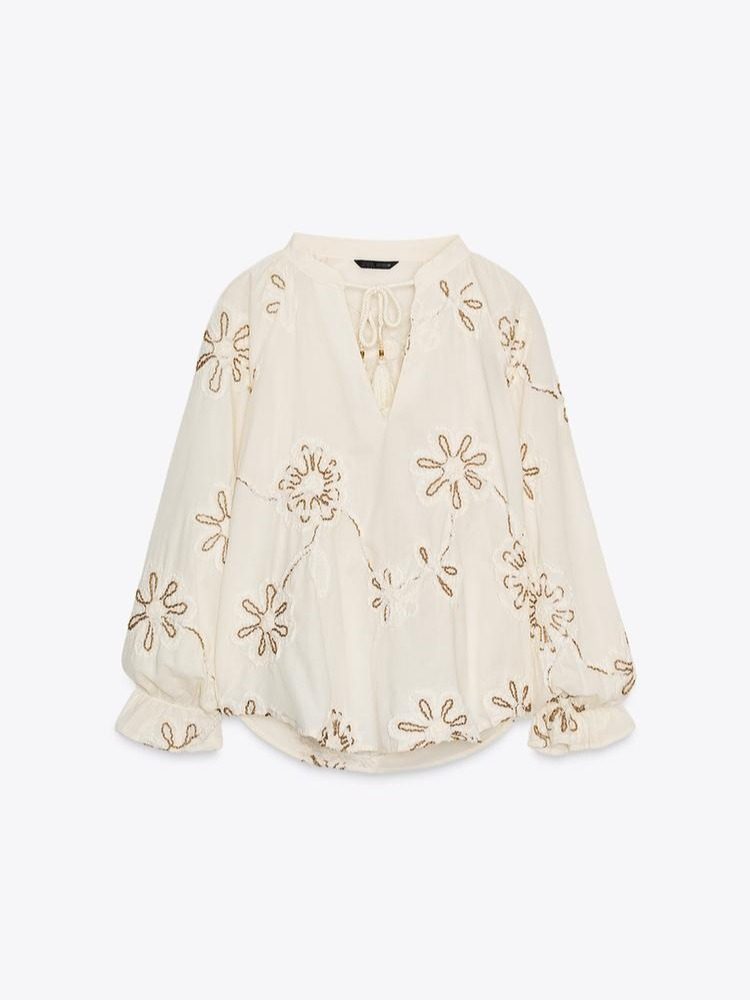BLUSA ESTRUCTURA BORDADOS CRUDO BEIGE
