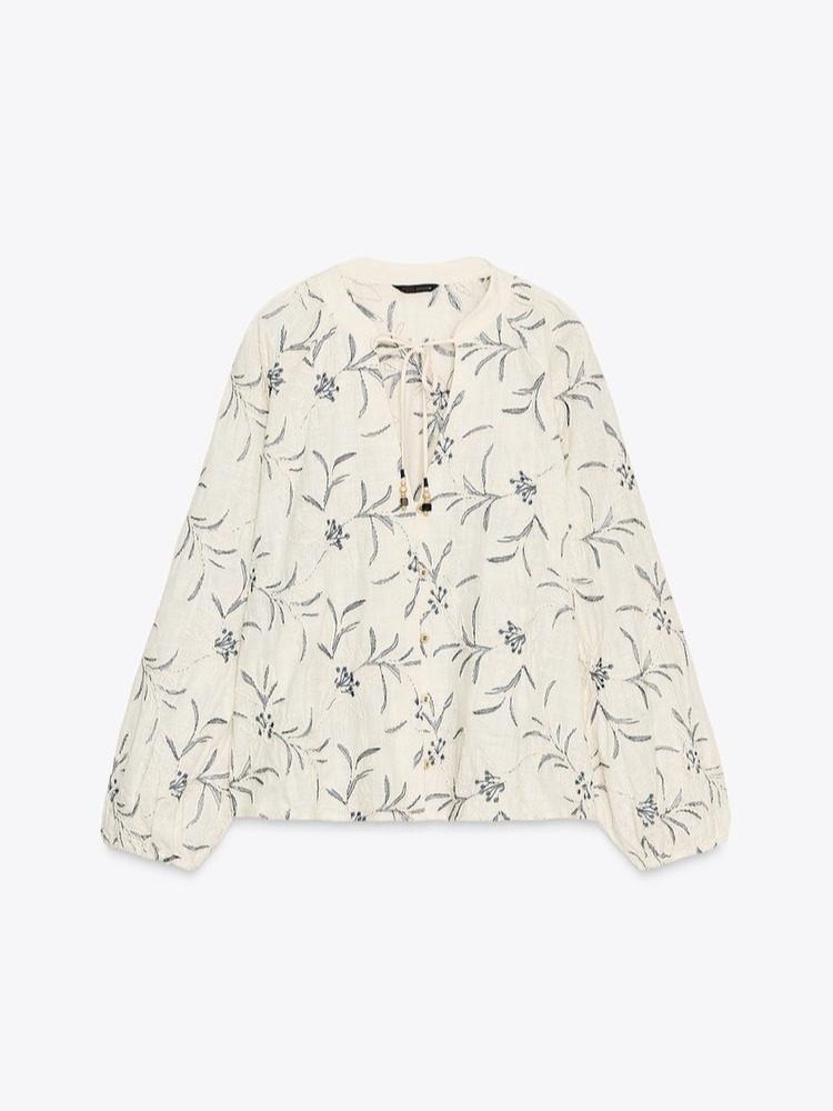 BLUSA RÚSTICA BORDADOS CRUDO Y AZUL