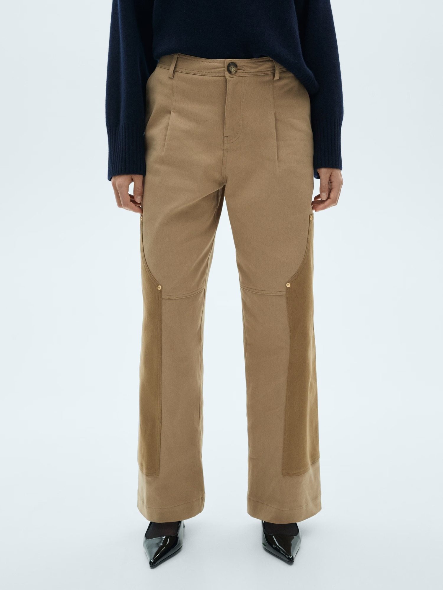 Pantalón paneles contraste MARRON