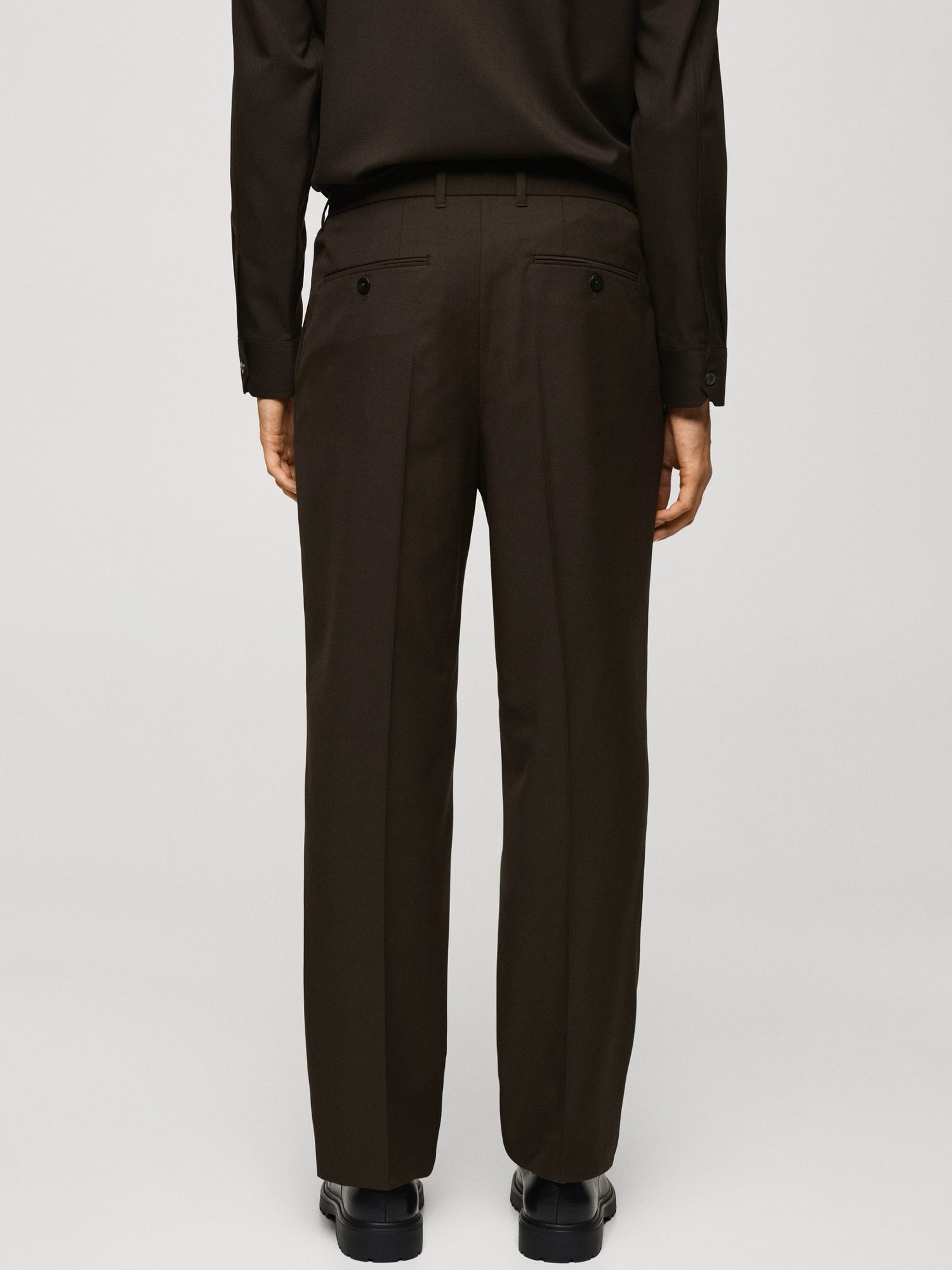 Pantalón regular fit pinzas
