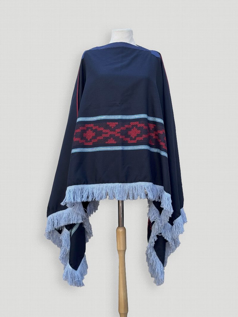 Poncho de hilo azul pampa