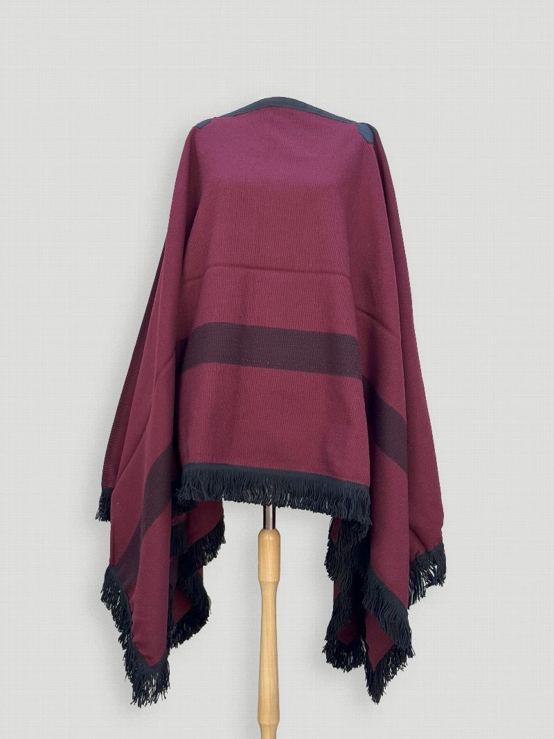 Poncho de hilo Bordo
