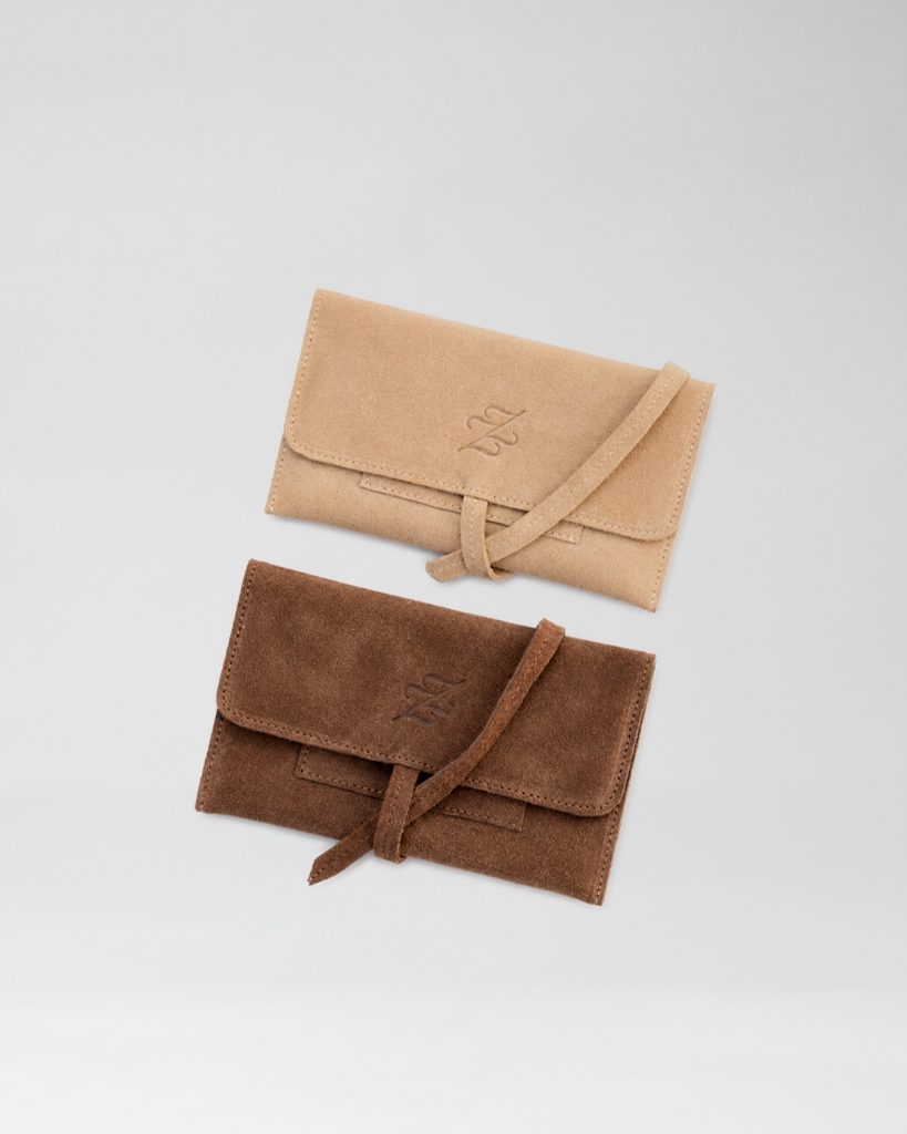 Tabaquera de cuero gamuzado Marron claro