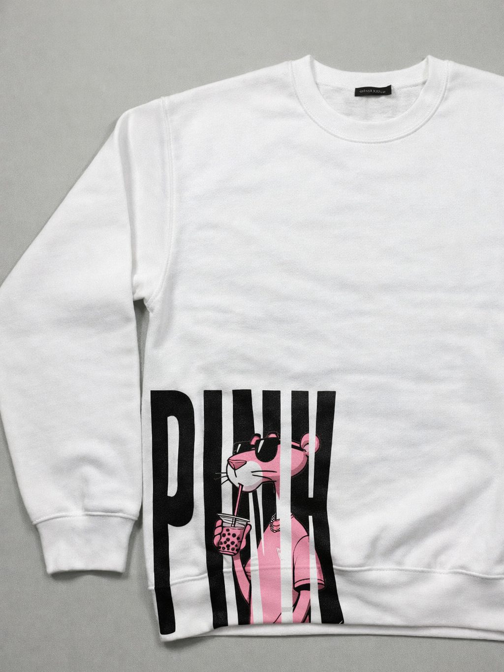 Buzo oversize con pantera abajo derecha